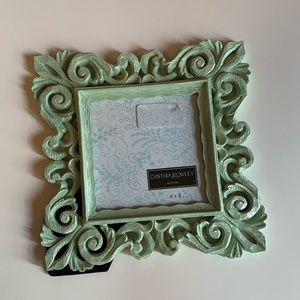 29. Teal green 4x4 picture frame